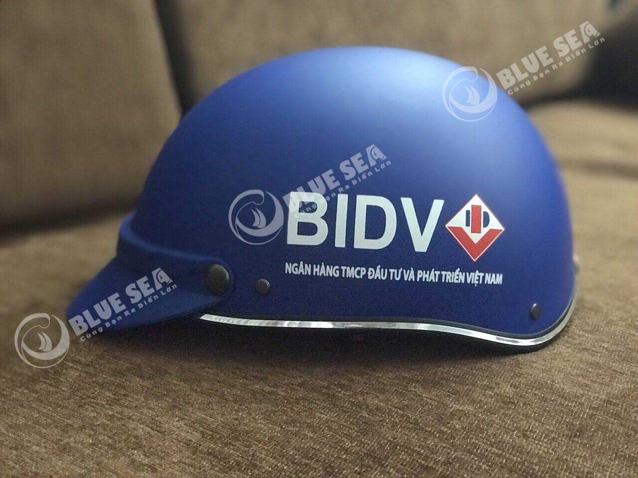 Vì sao mũ bảo hiểm lại là công cụ marketing bền vững nhất?