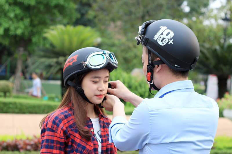 Những sai lầm thường gặp khi đội mũ bảo hiểm