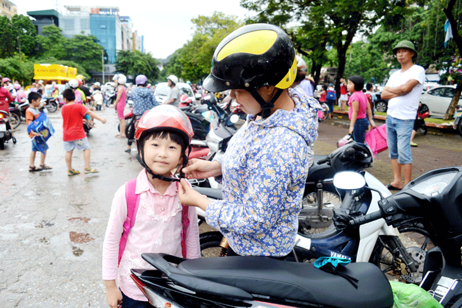 Có nên sử dụng mũ bảo hiểm cũ cho trẻ em?