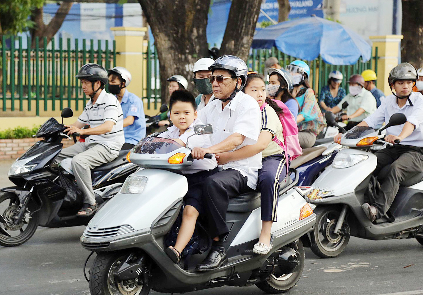 Làm thế nào để biết mũ bảo hiểm đã bị hỏng và cần phải thay mới?