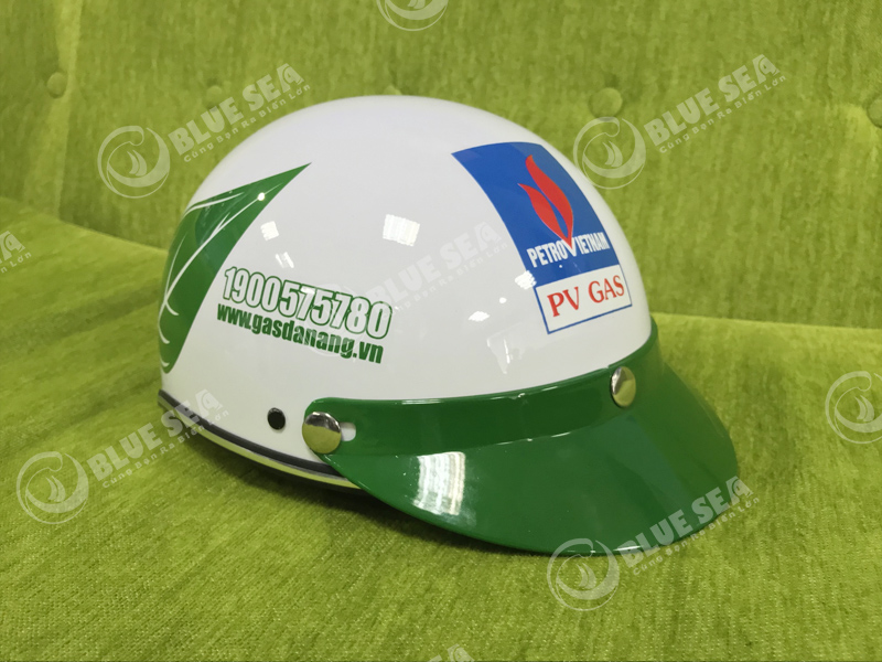 Lợi ích dài hạn khi doanh nghiệp đầu tư mũ bảo hiểm in logo
